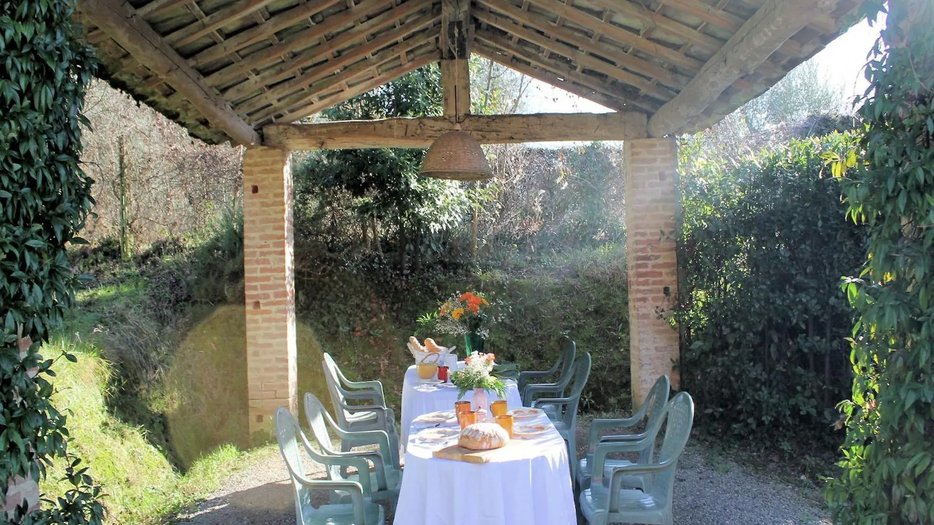 Apartment With Large Garden And Pool On The Hills Of Pisa Ghizzano
